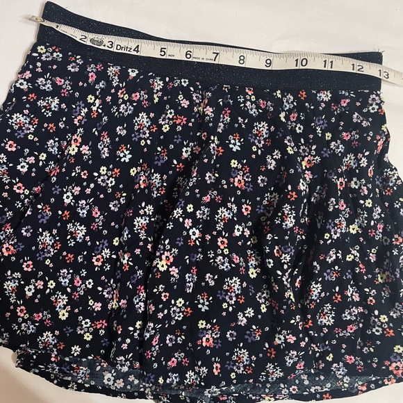 Justice Girls Skort | Color: Black Floral | Size: 14 - Picture 3 of 6